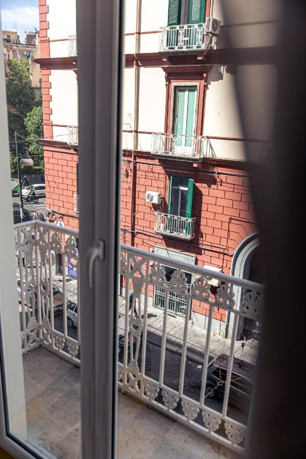 Residenza San Lorenzo เนเปิลส์ ภายนอก รูปภาพ